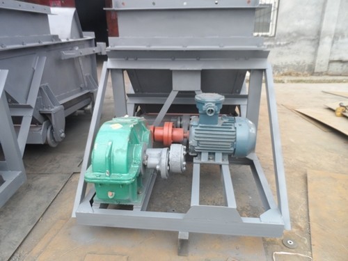 往復(fù)式給煤機(jī) 往復(fù)式給煤機(jī)